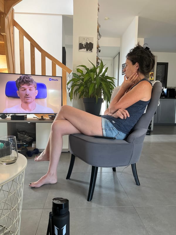 Lazy summer afternoon at home in Chambœuf