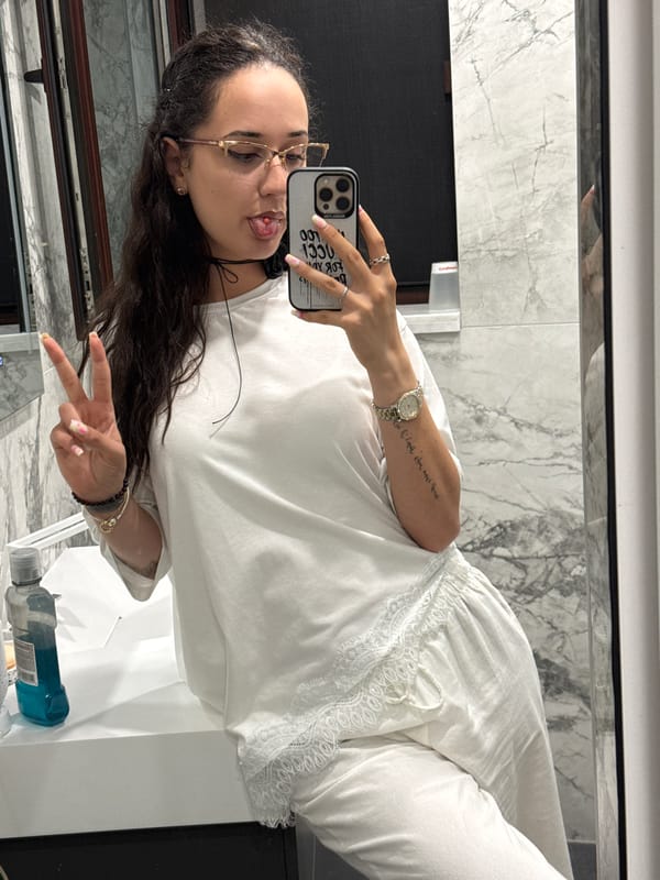 Mirror selfies and an Olfazeta unboxing in Shumen