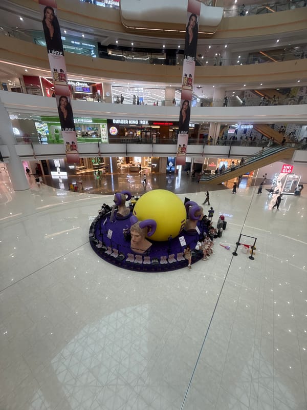 Exploring Qinhuangdao's malls and misty downtown streets