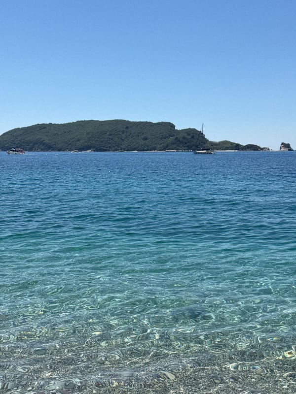 Witness documents calm coastal conditions in Budva, Montenegro