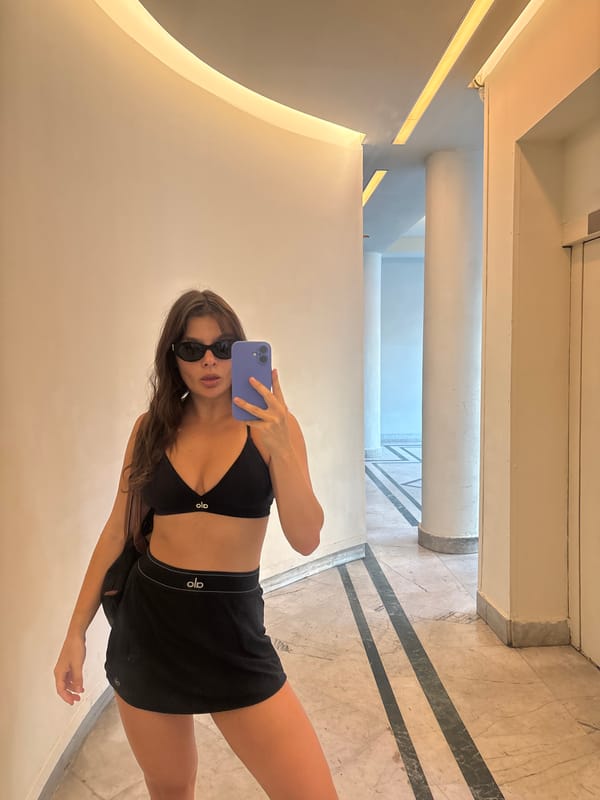 Afternoon athleisure and iced coffee in Tel Aviv