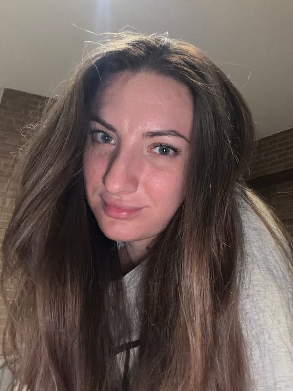 Hot dogs, quote graphics, and a selfie in Sharm El Sheikh