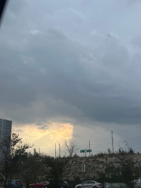 Partly cloudy skies observed in San Bernardino Tlaxcalancingo, Mexico