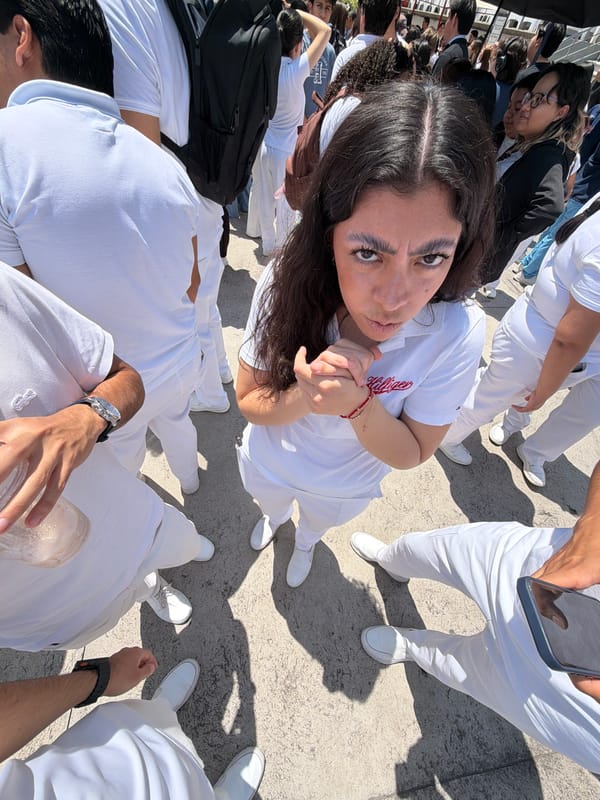 White-clad gathering documented at UPAEP university in Puebla