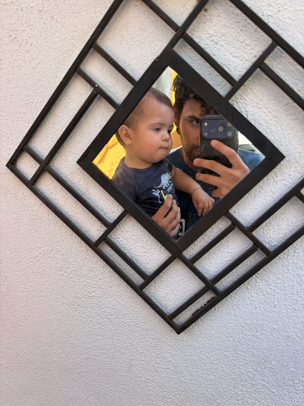 Family moments with baby captured across Mexican locations