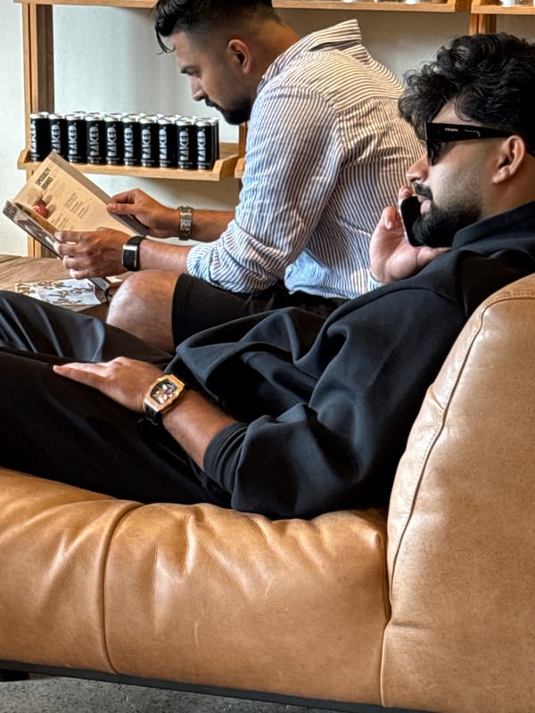 Morning cafe scenes captured in North Kuta establishment