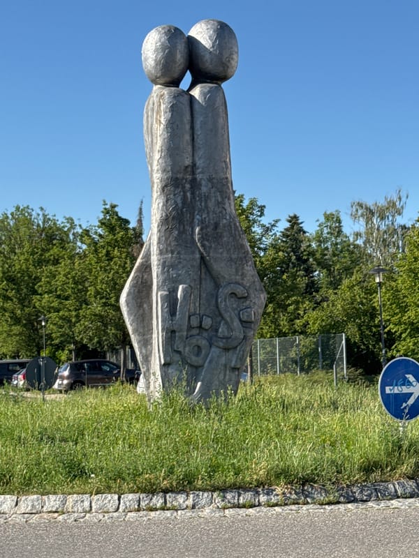 Afternoon stroll around Höhenkirchen-Siegertsbrunn station and town center