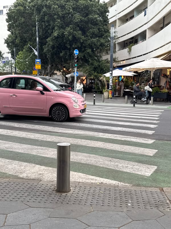 Ordinary afternoon moments captured across Tel Aviv streets and cafes