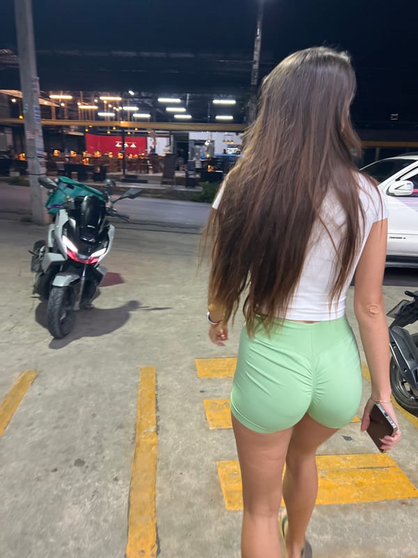 7-Eleven run and crescent moon in Ban Bang Rak