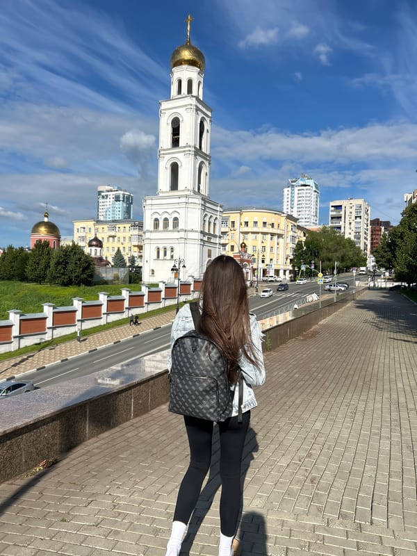 Sunny afternoon walk near a church in central Samara