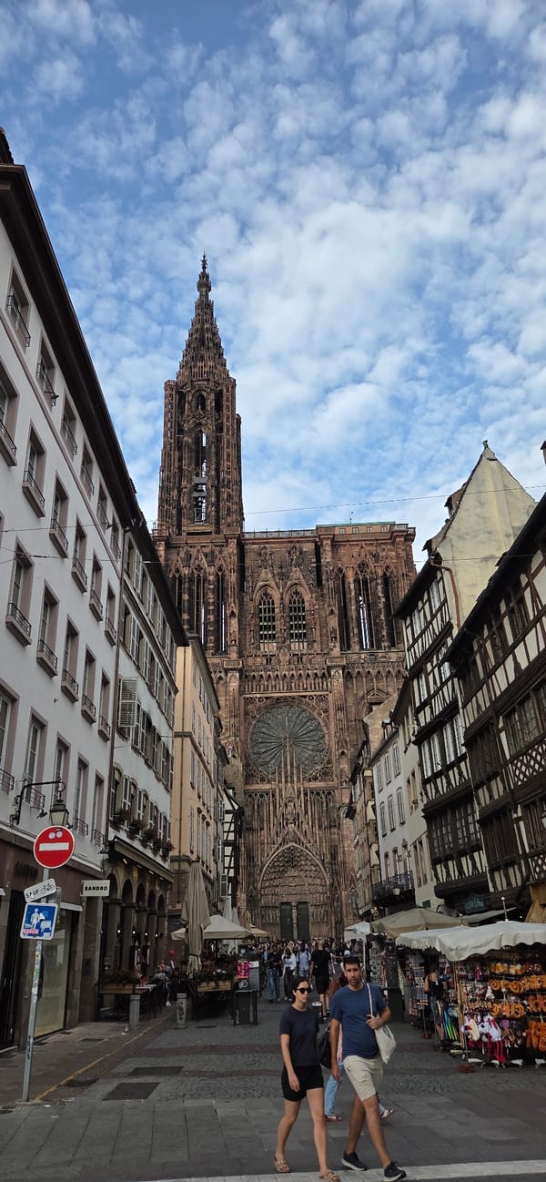 Six minutes around Strasbourg's cathedral quarter and old town streets