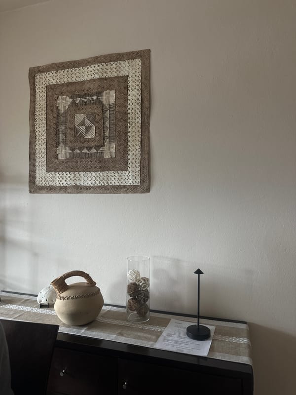Interior design documented in Jesús del Monte residential space