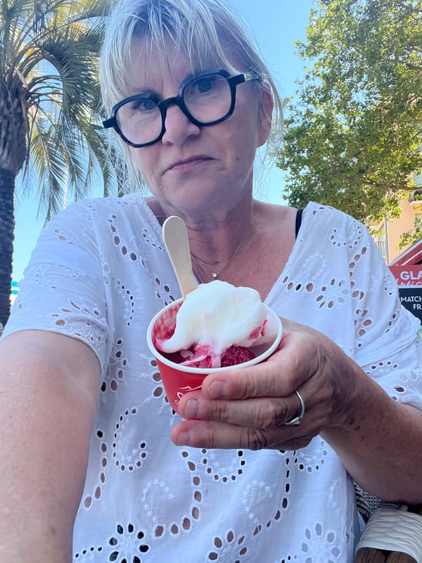 Afternoon in Cannes: marina selfies, sorbet, and a packed beach