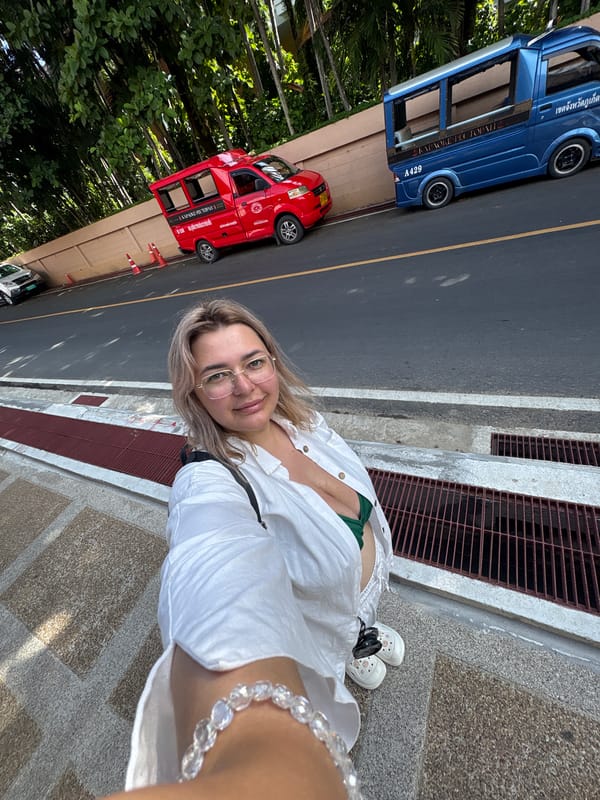 Morning around Karon: motorbike ride, foot massage, resort selfies