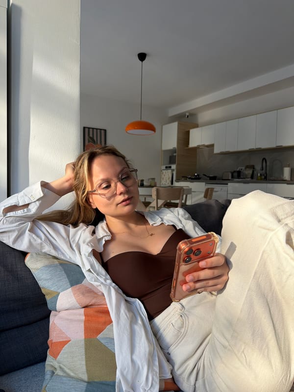 Woman observed in casual moments around Bat Yam apartment