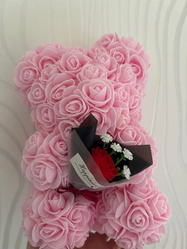 Pink rose teddy bear with flower bouquet spotted in Strasbourg