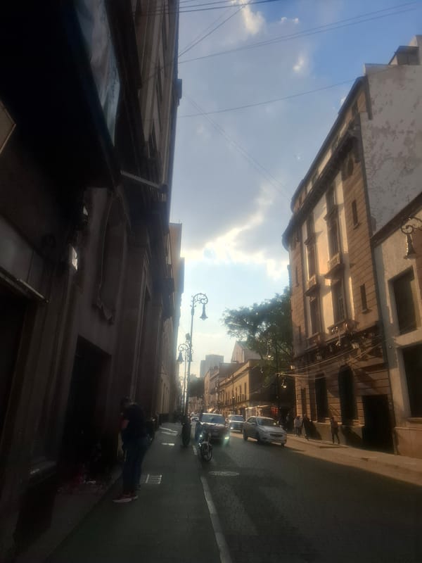 Evening street scene captured in Mexico City