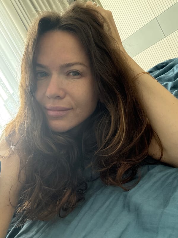 Morning in Khimki: bedroom shots and a tidy urban streetscape