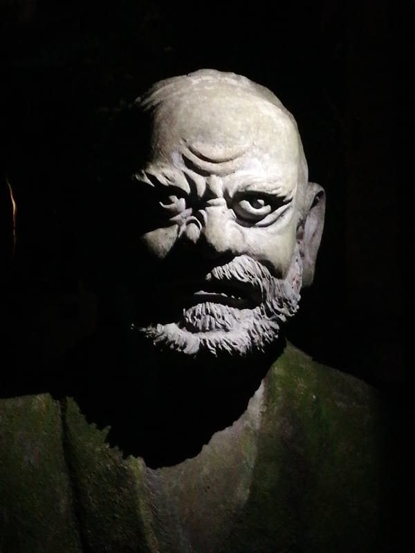 Buddhist temple artifacts and statues documented in Da Lat