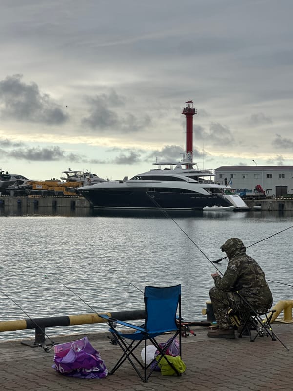 Spring afternoon scenes from Sochi marina and parks