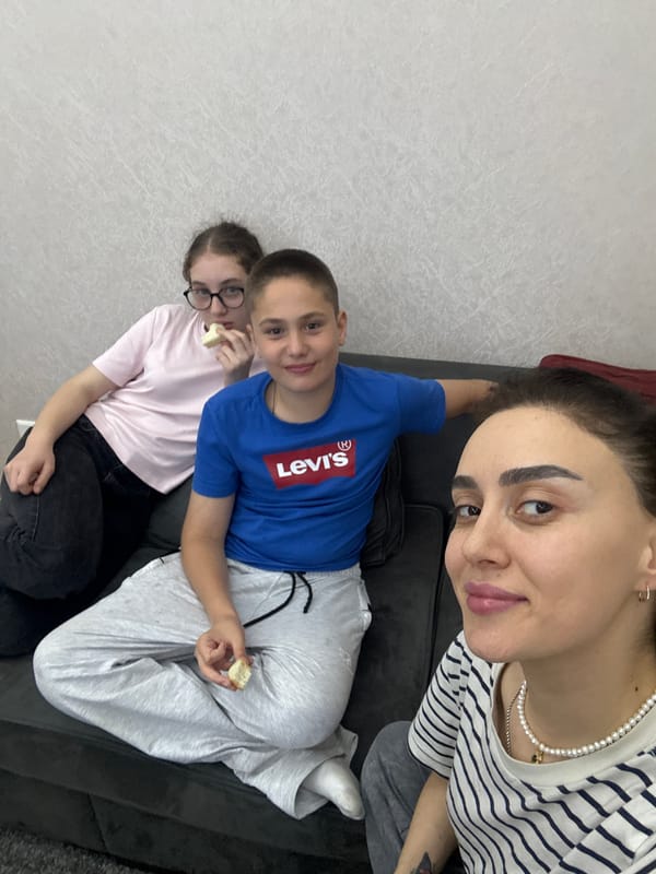 Casual indoor gathering documented in Tbilisi over two hours