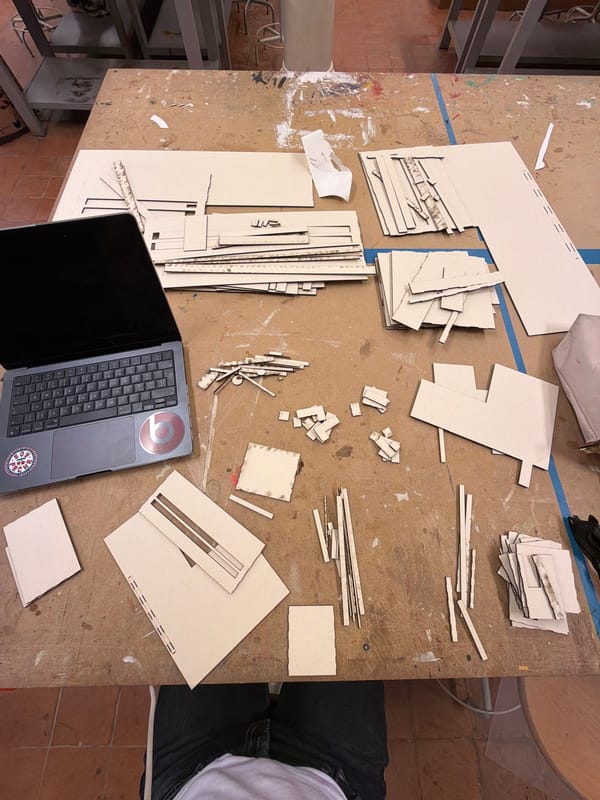 Morning makerspace session documented in Milan workshop