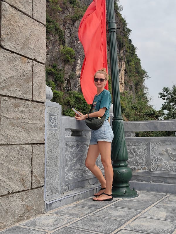 Tourist visits stone monuments and viewpoints in Hong Gai Ward