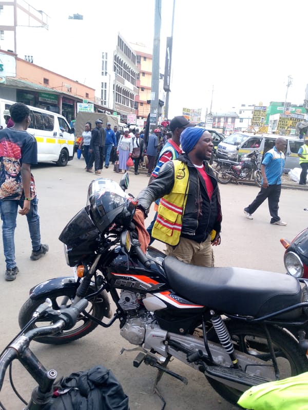 Morning street activity and commuter scenes in Nairobi