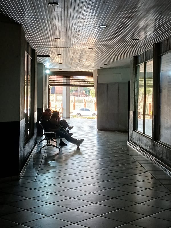 Evening documentation of everyday life across Ciudad Guayana, Venezuela