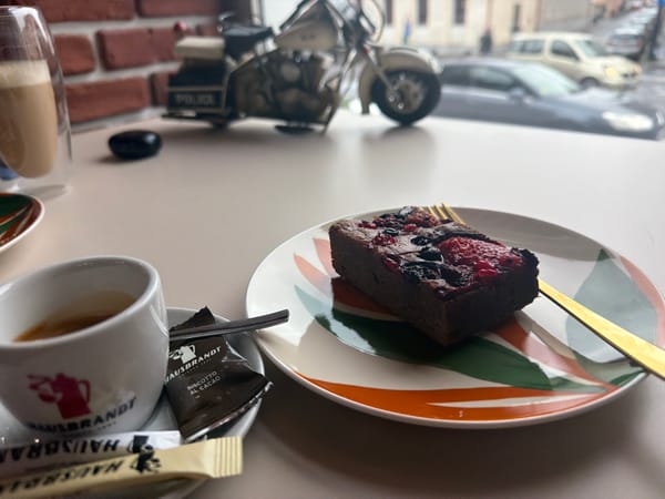 Morning documentation of urban scenes across Târgu Mureș, Romania