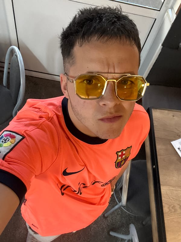 Man in Barcelona jersey relaxes, takes selfies in Kostinbrod