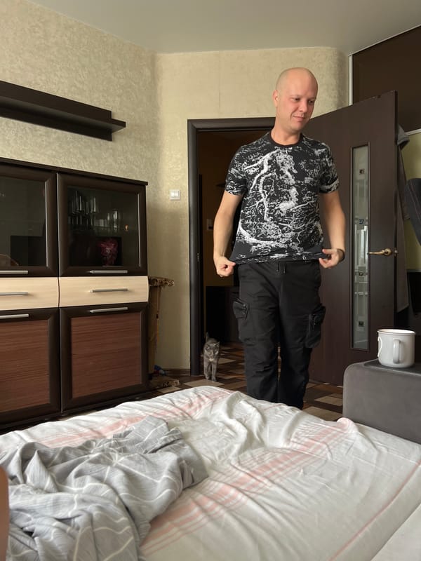 Lazy morning at home in Tolyatti, casual selfies and lounge shots.