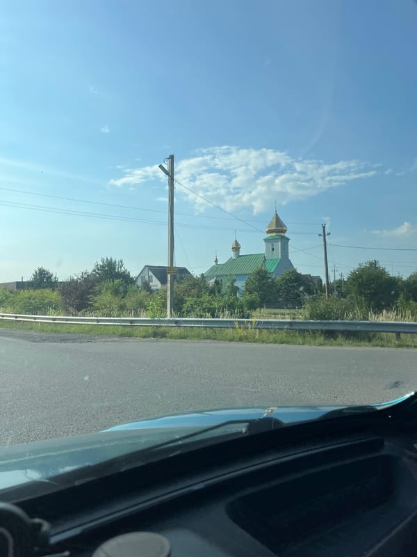 Clear skies observed across western Ukraine communities