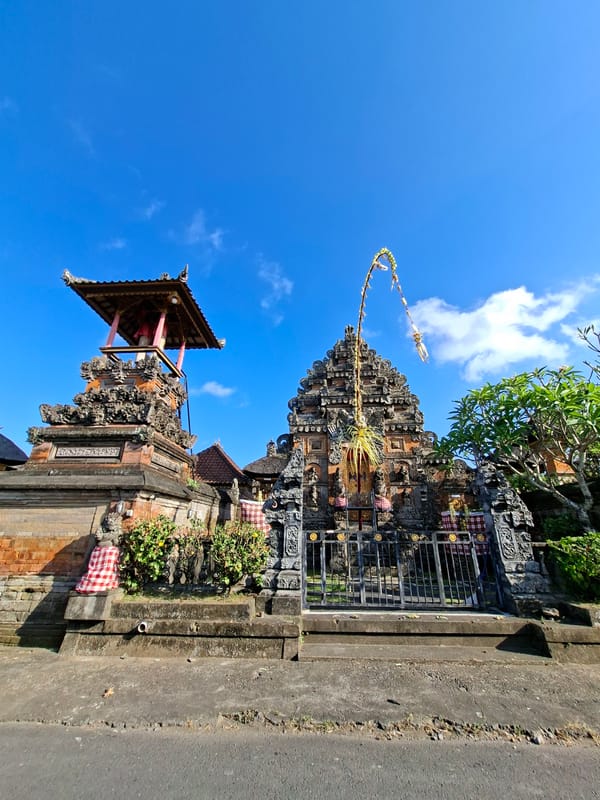 Street-level look at Blahbatuh's temples and everyday roads