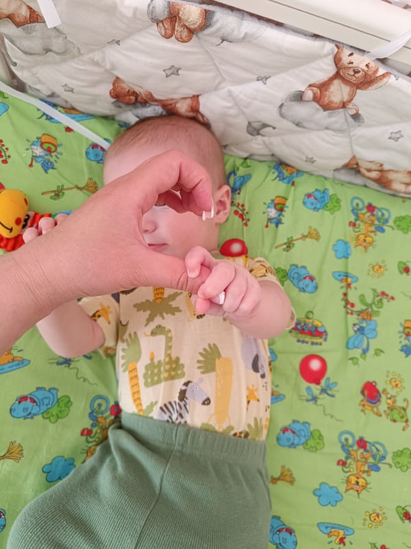 Morning family moments captured in Tobolsk home