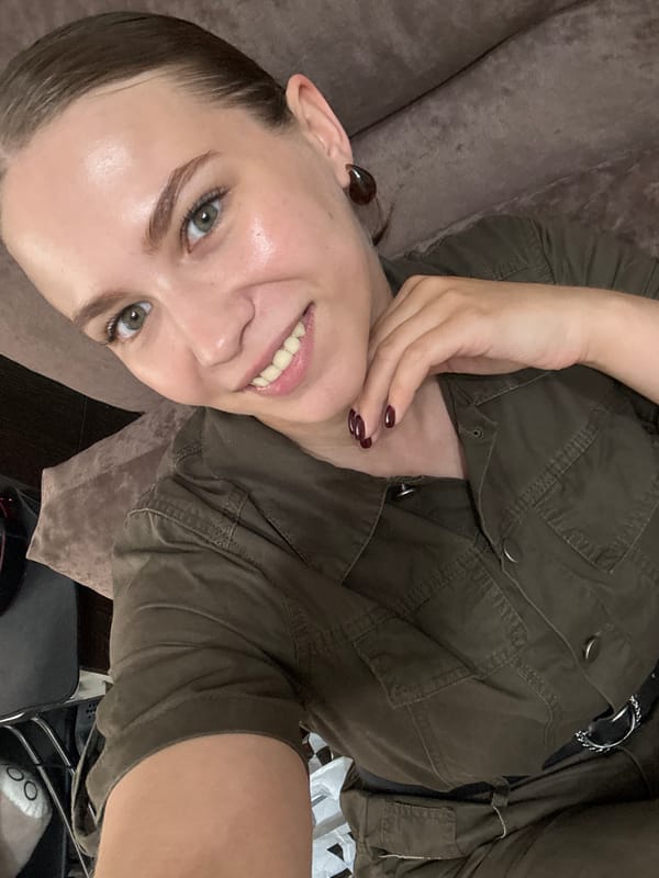 Ordinary afternoon in Chaikovsky: selfies, a rainbow, and home life