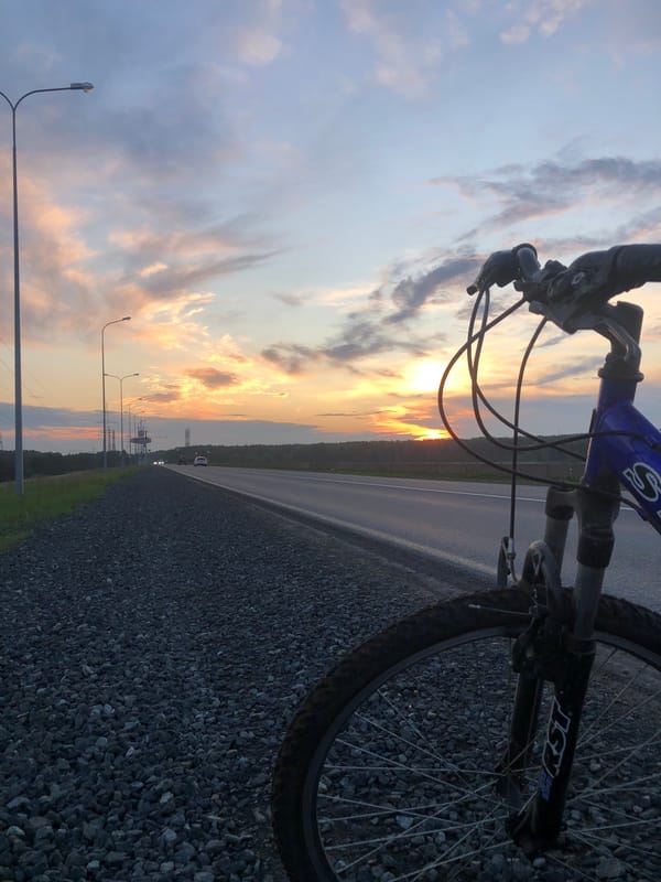 Sunset pause on the Kama River highway, Chaikovsky