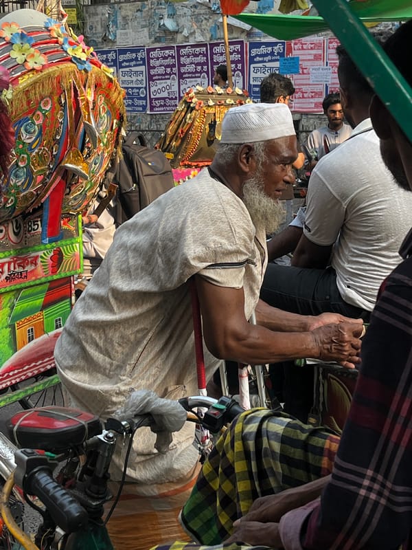 Morning street vendors sell coconuts, pottery in Dhaka