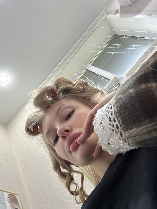 Salon selfie session in Perm, hair going from rollers to curls