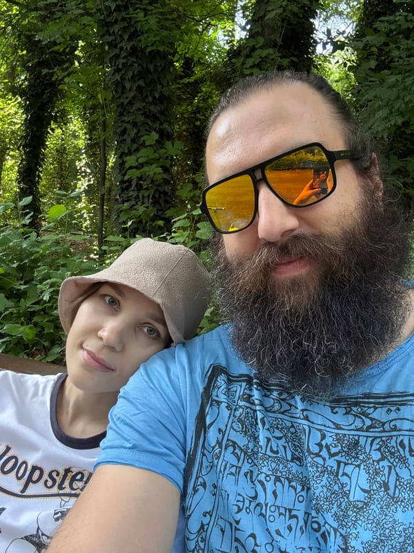 Morning park life documented in Tashkent