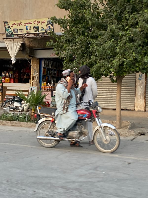 Everyday street traffic and commerce in Kandahar