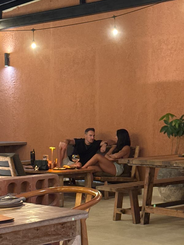 Couple shares romantic moment at Ungasan restaurant