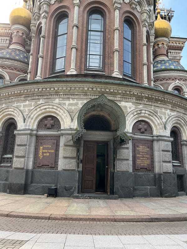 Summer afternoon at the Church of the Savior on Spilled Blood