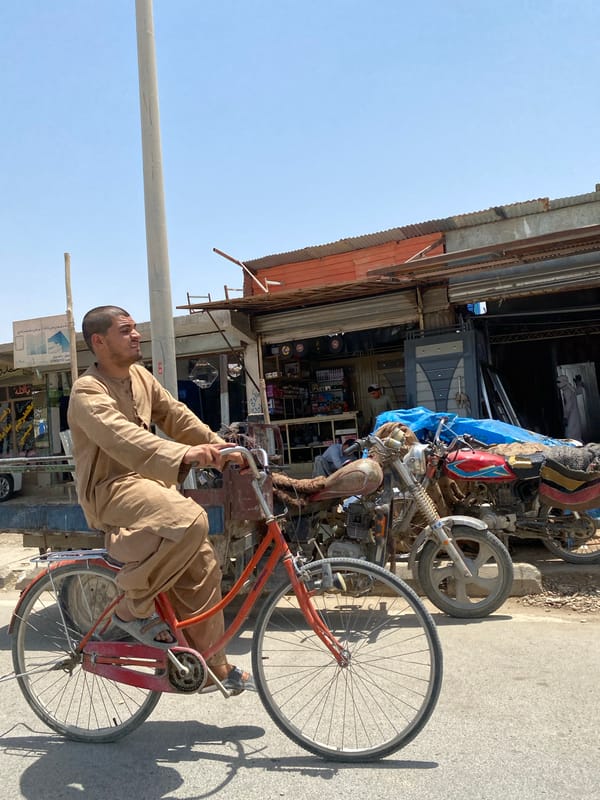 Everyday street life in Kandahar, morning of June 30