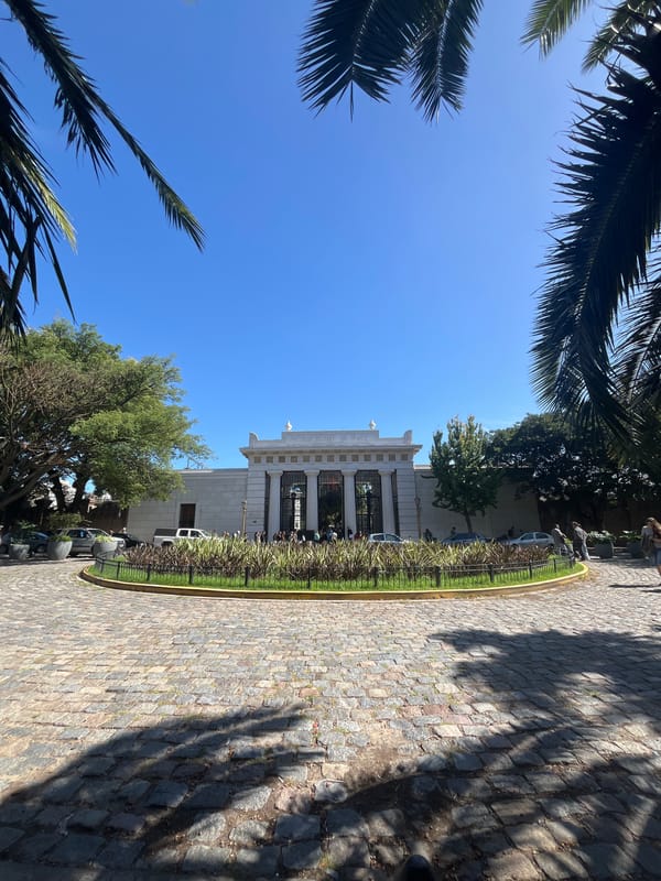 Witness captures Buenos Aires monuments and artwork Saturday afternoon