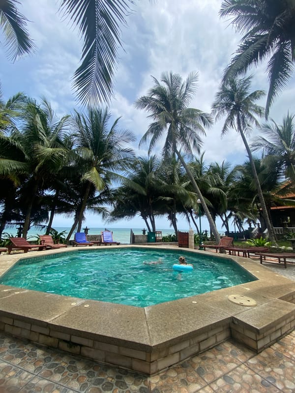 A lazy resort day on the Mũi Né coast