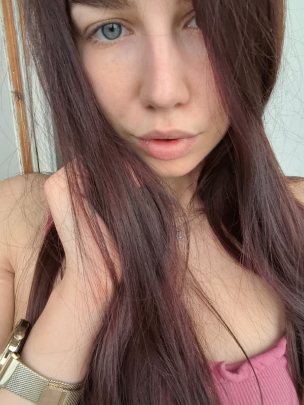 Woman takes selfies in Stara Zagora apartment