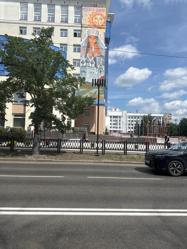 Tourist documents 15-minute walking tour of historic Vologda, Russia