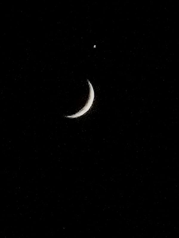 Twilight to nightfall over Leimen, moon and stars appear