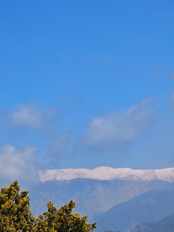 Tourist captures scenic views of Finike mosque and mountains